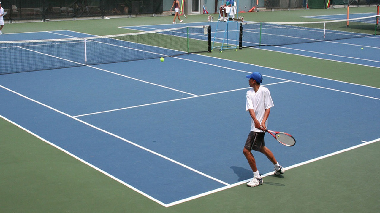 Tennis Court Resurfacing: When and How to Do It