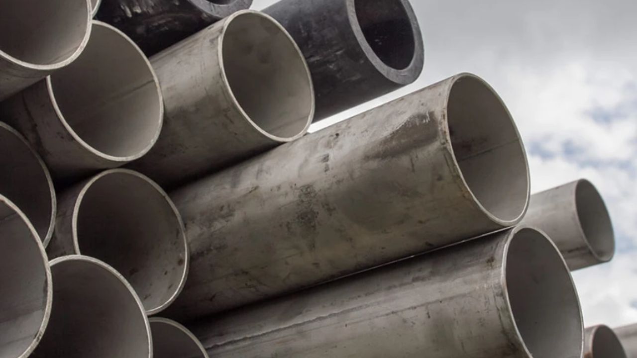 What Applications Benefit Most from the Strength of Schedule 80 Steel Pipes?